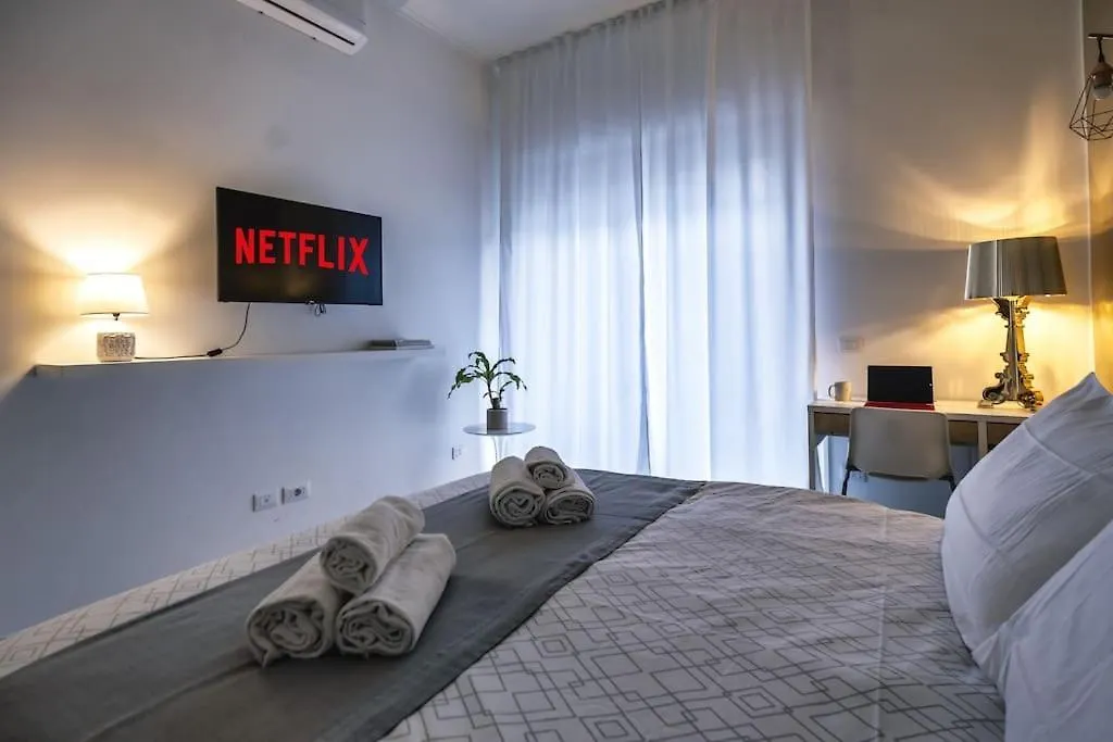 Roomy 6 Guests, City Launchpad, 30Mts To Loreto M1 M2 location