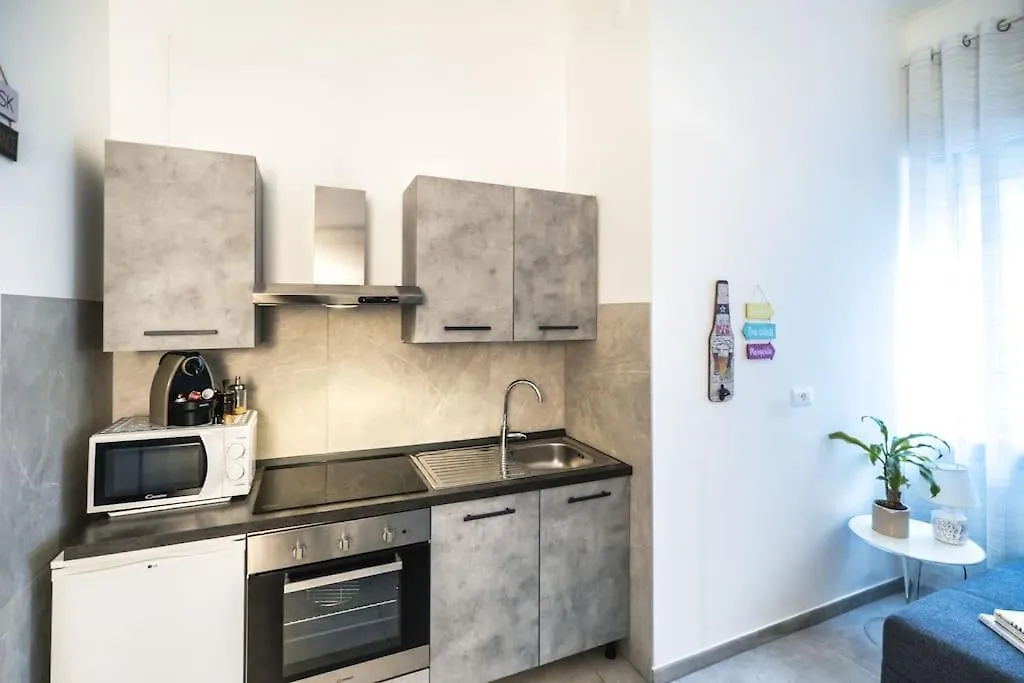 아파트 Roomy 6 Guests, City Launchpad, 30Mts To Loreto M1 M2 밀라노